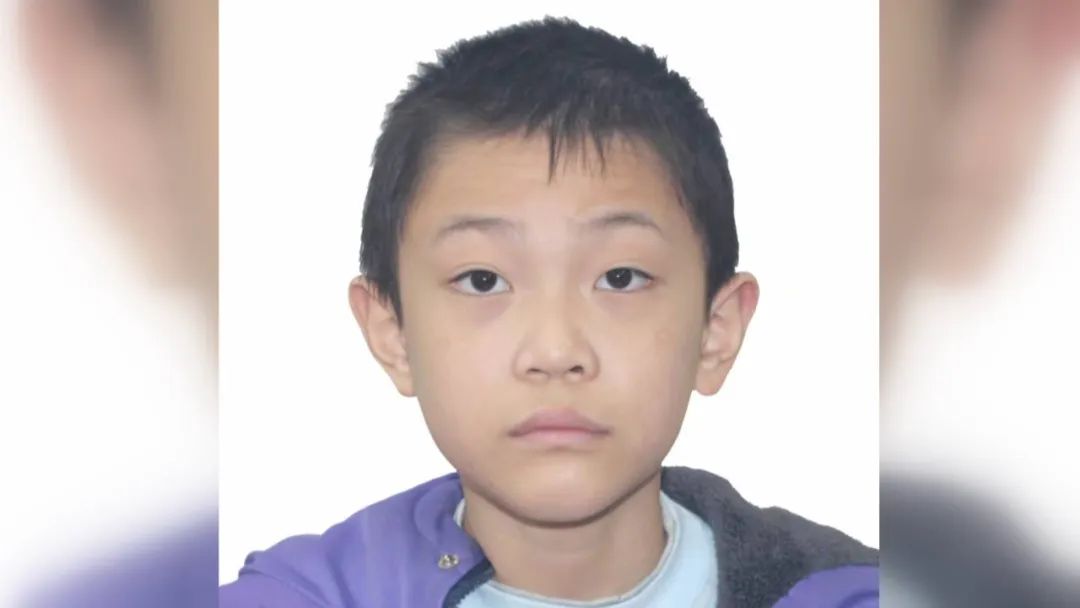 DƬ